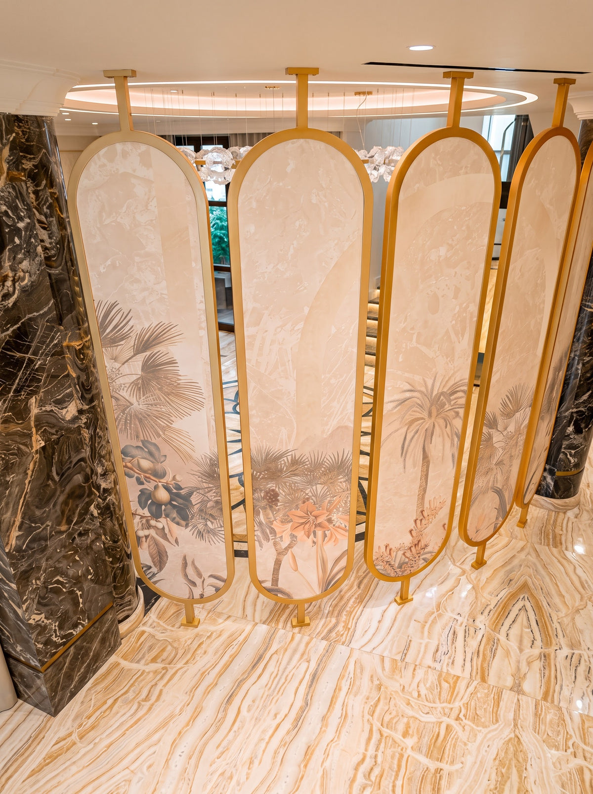 Luxury Gold Floral Room Divider – Elegant Botanical Decorative Partition