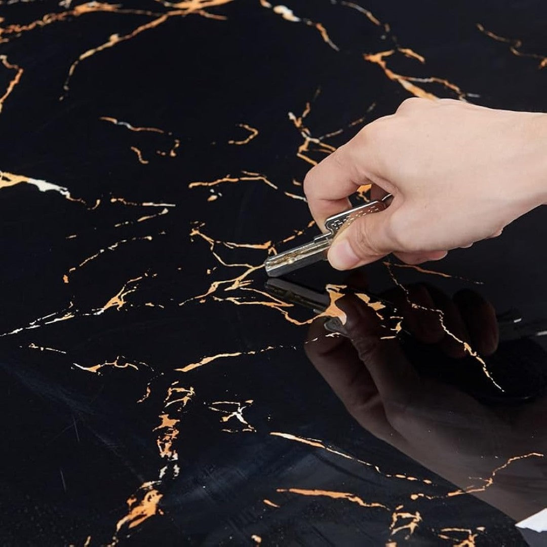 Sovereign Dining Table